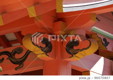 住吉大社　本宮　本殿　クローズアップ 96070807