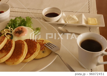 食事系パンケーキ 食事系パンケーキ 96072451