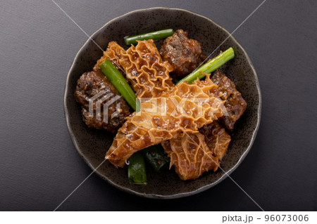 ハチノスと牛サガリの黒胡椒ソース 96073006