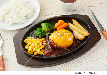 チーズハンバーグ ハンバーグ チーズハンバーグ ハンバーグ 96078635