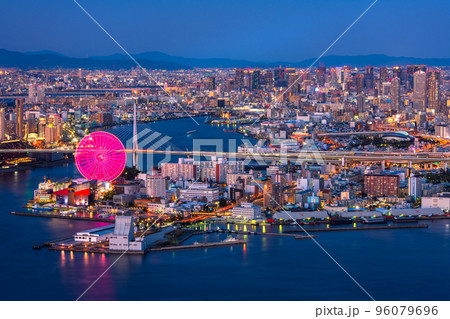 大阪咲洲庁舎コスモタワー展望台からの夜景 96079696