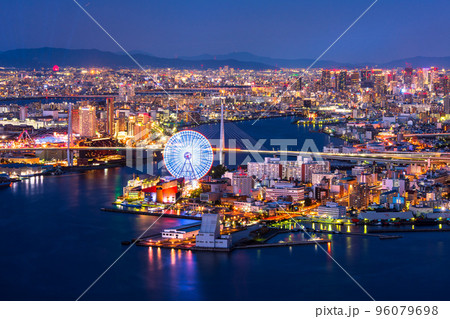 大阪咲洲庁舎コスモタワー展望台からの夜景 大阪咲洲庁舎コスモタワー展望台からの夜景 96079698