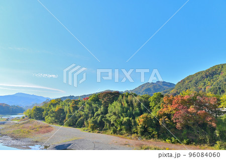 親鼻の紅簾石片岩からの景色 宝登山 埼玉県秩父郡皆野町 親鼻の紅簾石片岩からの景色 宝登山 埼玉県秩父郡皆野町 96084060