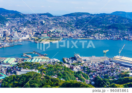 稲佐山展望台から長崎市街地の眺め　【長崎市】 96085861