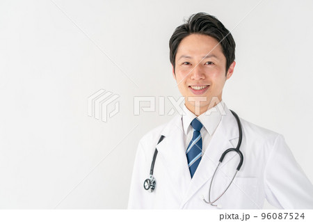 医師 男性 白バック 医師 男性 白バック 96087524