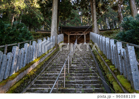 金剛山山頂　転法輪寺 96088139