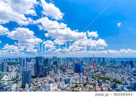 東京都市風景　夏空 96088943