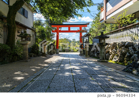【京都府】自然に囲まれた宇治神社 【京都府】自然に囲まれた宇治神社 96094334