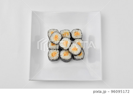 納豆巻き 96095172