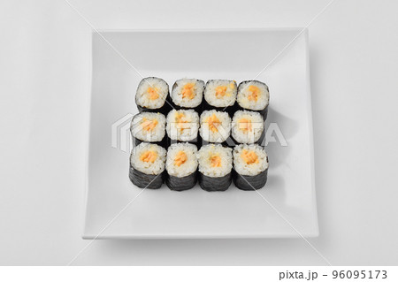 納豆巻き 96095173