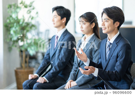 面接 就職活動 大学生 面接 就職活動 大学生 96096600