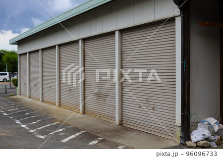 シャッター 96096733