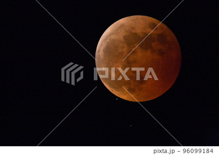 2022年11月8日 皆既月食+天王星食 2022年11月8日 皆既月食+天王星食 96099184