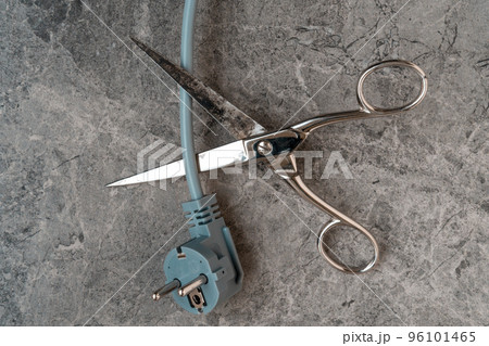 Scissors cutting electric wire 96101465