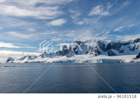 Antarctic landscape with glacier and mountains Antarctic landscape with glacier and mountains 96101518