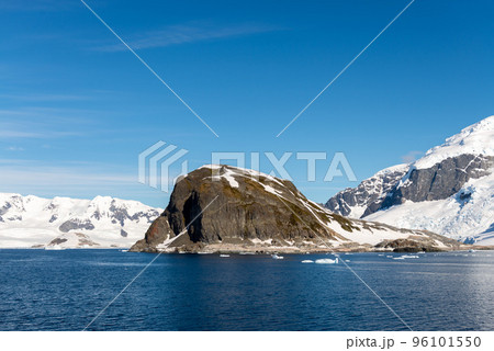 Antarctic landscape with iceberg at sea 96101550