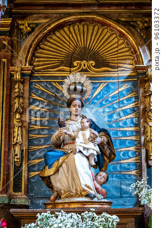Inside the catholic church of San Nicolas de Bari in Burgos, Spain, located next to the Camino de Santiago 96103372