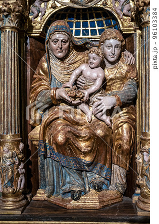 Interior of Iglesia De San Esteban, Church of St. Stephan in Burgos, Spain. 96103384