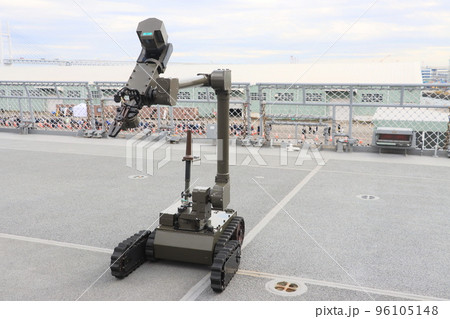 爆発物対処用UGV　爆発物処理　陸上自衛隊 96105148