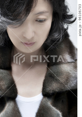 中年 女性 女 96106703