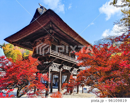 大町市・霊松寺（秋） 96109819