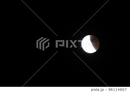 皆既月食と天王星 96114807