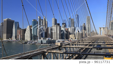 Brooklyn Bridge and Lower Manhattan skyline in New York City, USA Brooklyn Bridge and Lower Manhattan skyline in New York City, USA 96117731