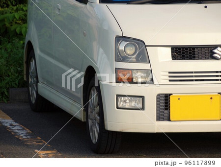 自動車イメージ スズキワゴンR3代目のフロントマスク 自動車イメージ スズキワゴンR3代目のフロントマスク 96117899