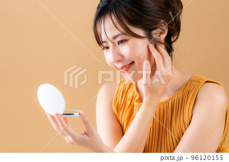 女性 ビューティー 美容 メイク 女性 ビューティー 美容 メイク 96120153