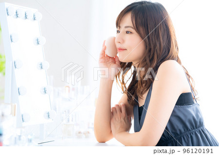 女性 ビューティー 美容 メイク 女性 ビューティー 美容 メイク 96120191