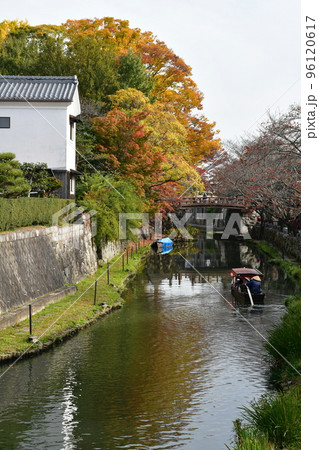 秋の八幡堀 水路のある風景 秋の八幡堀 水路のある風景 96120617