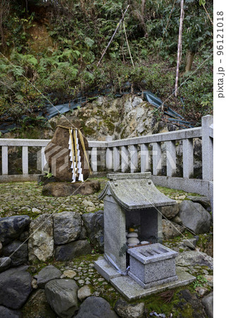 粟田神社末社　吉兵衛神社 96121018