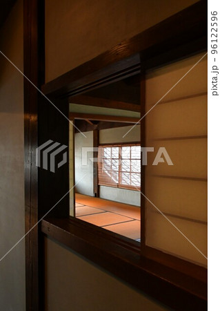風情ある街並み　近江八幡新町通り 96122596