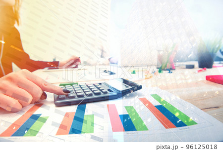 Growing statistics report of a startup company 96125018