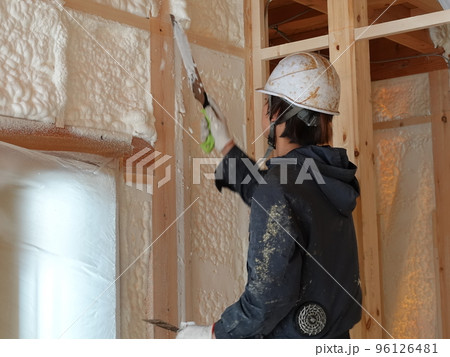 住宅の吹付断熱工事発砲ウレタン12 96126481