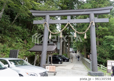 信州戸隠山　戸隠神社中社参道 96130598