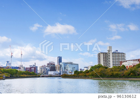 大川沿い　天満橋方面【大阪】 96130612