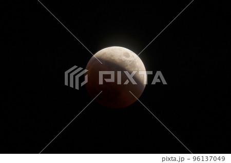 2022.11.8(18:54)に撮影した皆既月食の月 2022.11.8(18:54)に撮影した皆既月食の月 96137049