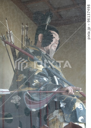 金比羅宮は香川県の像頭山に鎮座する神社です。 96137498