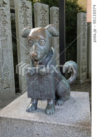 金比羅宮は香川県の像頭山に鎮座する神社です。 金比羅宮は香川県の像頭山に鎮座する神社です。 96138974