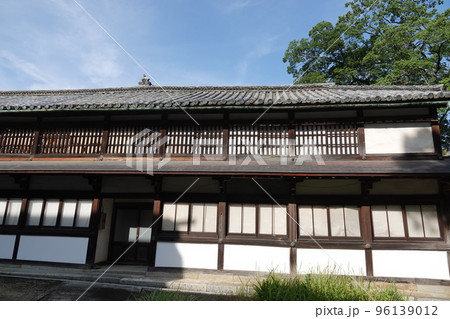 金比羅宮は香川県の像頭山に鎮座する神社です。 金比羅宮は香川県の像頭山に鎮座する神社です。 96139012