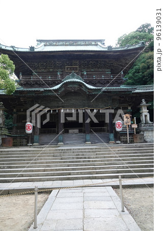 金比羅宮は香川県の像頭山に鎮座する神社です。 金比羅宮は香川県の像頭山に鎮座する神社です。 96139031
