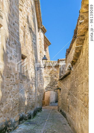Street in Baeza, Spain 96139089