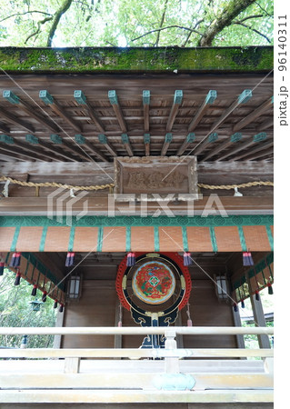 金比羅宮は香川県の像頭山に鎮座する神社です。 金比羅宮は香川県の像頭山に鎮座する神社です。 96140311