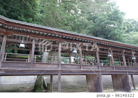 金比羅宮は香川県の像頭山に鎮座する神社です。 金比羅宮は香川県の像頭山に鎮座する神社です。 96140322