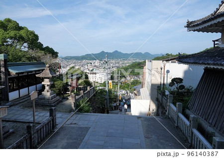 金比羅宮は香川県の像頭山に鎮座する神社です。 96140387