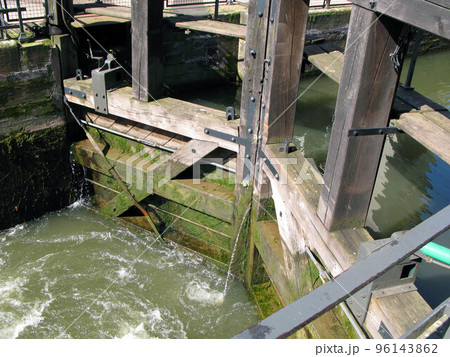 device mechanism of an old wooden canal lock, Strasbourg, France 96143862