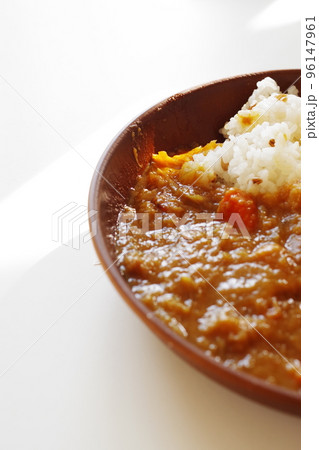 カレーライス縦向きの写真⑨ カレーライス縦向きの写真⑨ 96147961