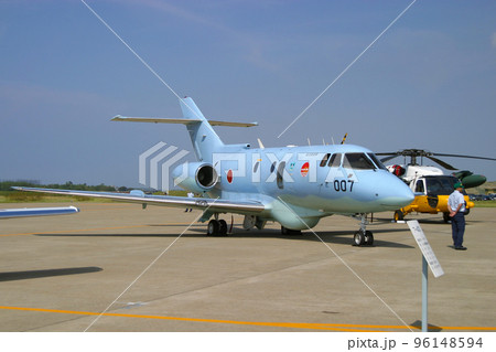 展示中の航空自衛隊の救難捜索機U-125Aの写真素材 [96148594] - PIXTA