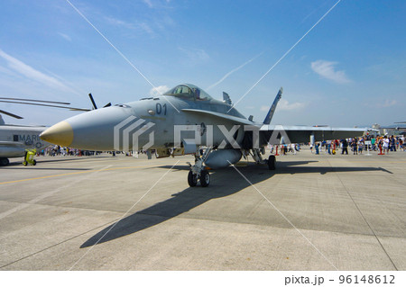 展示中の米海兵隊戦闘機F/A-18C 展示中の米海兵隊戦闘機F/A-18C 96148612